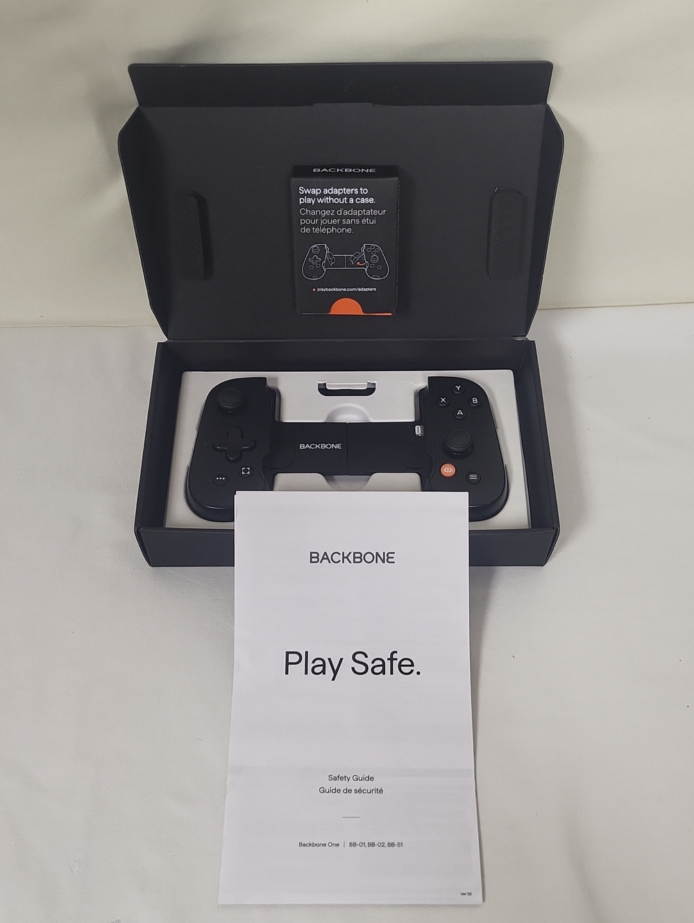 Backbone One Mobile Gaming Controller 2nd Gen NWOT